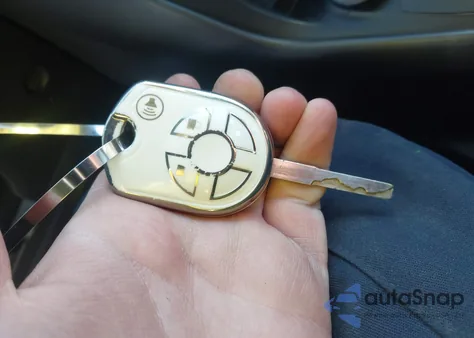 2015 Ford Focus Se z USA, uszkodzony, nr VIN 1FADP3K23FL318527